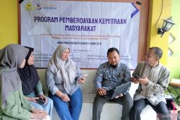 Universitas Djuanda bantu UMKM tingkatkan produksi egg roll