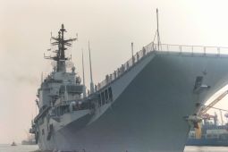 Kapal Induk Giuseppe Garibaldi akhirnya tiba di Jakarta