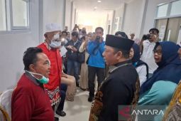 Kalsel kemarin dari  taat bayar pajak hingga operasi katarak gratis