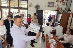 Bupati Gianyar minta kades kreatif kelola anggaran untuk siasati fiskal terbatas