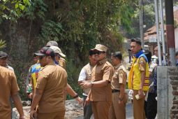 Pemkab Sumedang membenahi infrastruktur ruas Parakanmuncang-Sindulang