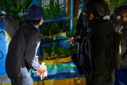 Penangkapan kurir narkoba di Antapani: Satu menggali tanah, Satu lagi mabuk berat