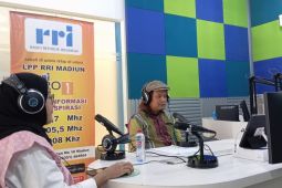 Akademisi: Radio tetap relevan meski platform terus berubah