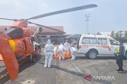 Tiga jasad korban KM Virgo tiba di Lanud Sjamsudin Noor