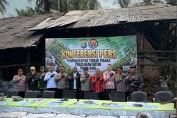 Polisi gagalkan pengiriman 140 ton arang bakau ke Malaysia
