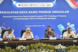 Pemkab Kuningan membantu pelaku usaha lindungi merek produk lokal