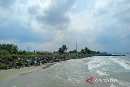 Antisipasi gelombang pasang, Pemkab Tanbu bangun Siring Laut Pagatan