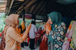 Astrid Widayani dorong lansia tetap produktif