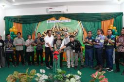 "Satu Lidi Mudah Patah, Bersama Jadi Lebih Kuat,"