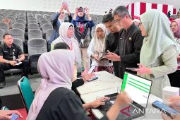 Pemkab Bogor jemput bola aktivasi KTP digital untuk ASN