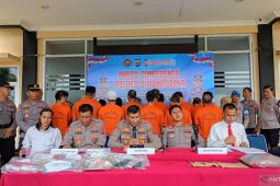 Polisi ungkap 10 kasus narkoba di Dharmasraya, sita 74,8 gram sabu