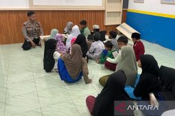 Polres Bangka Barat bimbing anak pesisir belajar mengaji