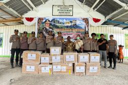 Polda Papua Tengah bantu 19 koli obat di Puncak