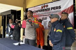Polisi tangkap pemuda pencuri motor dan sita samurai