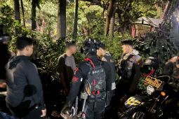 Tim gabungan garuk empat motor pembalap liar