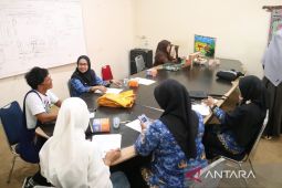 Dekranasda Solok seleksi produk kerajinan untuk tingkatkan daya saing