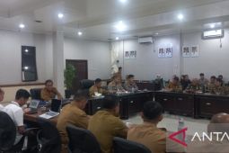 Pemkab Bangka Tengah atur jam buka SPBU untuk urai antrean BBM