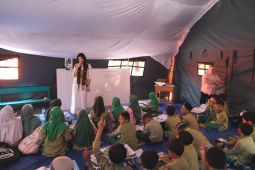 Mustika Ratu peduli bergerak bantu penyintas gempa NTT