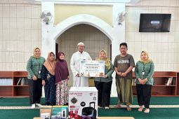 Pegadaian Kanwil IX Jakarta 2 serahkan bantuan untuk masjid di Jakarta dan Banten