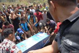 Jenazah korban KM Virgo 8 asal Tulungagung dimakamkan
