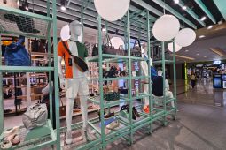 Ulang tahun ke 68, Hush Puppies perkenalkan koleksi active wear