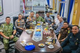 "Pedang pora" sambut kedatangan Kombes Pol Adhitya Panji