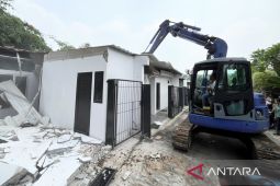 Dirjenpas pimpin pembongkaran 10 fasilitas "apartemen" Lapas Cibinong