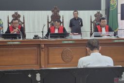 Sidang perdana Taufik Hidayat dilakukan secara tertutup