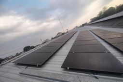 Empat stasiun di Daop 9 manfaatkan energi surya demi "green station"