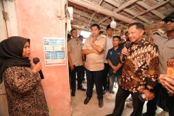 Mendagri tinjau langsung pelaksanaan bedah rumah di Purwakarta