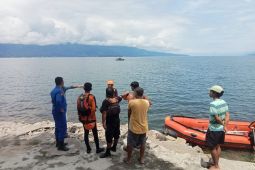 Seorang pencari ikan di perairan Danau Toba dilaporkan hilang, pencarian masih nihil