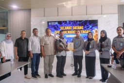 DPRD Halteng dan Kemenkum Malut bahas 5 Ranperda Pondok Pesantren sampai transformasi digital