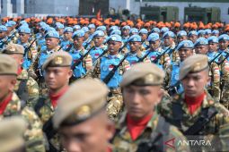 Presiden: Kehormatan bangsa dan kesejahteraan rakyat di pundak TNI