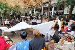 Cakap-cakap Pak Wali Kota dengan hastabrata-nya