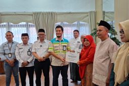 Adaro gelontorkan dana CSR untuk bantuan sekolah ke luar negeri