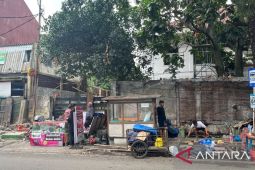 Wali Kota Bandung: Pemkot Tidak Melarang PKL Berjualan, tapi Wajib Ikut Aturan