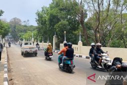 Pemkot Cimahi membuka akses roda empat lewati Jembatan Raden Demang