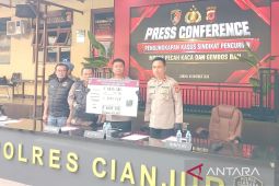 Gasak Rp4,1 miliar di 5 kota, Dua maling pecah kaca ditangkap Polres Cianjur