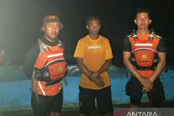 Nelayan SBT hanyut semalaman akibat kehabisan BBM ditemukan selamat
