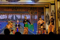 Pemkot Surakarta sosialisasikan kesehatan mental lewat wayang orang
