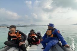 Tim SAR cari pria melompat ke laut di Bakauheni