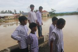Pesantran Darul Mukhlisin Aceh Tamiang pulangkan santri akibat banjir