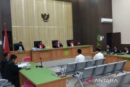 Kasus izin tambang, eks Bupati Bengkulu Utara dituntut 4,5 tahun penjara