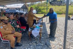 Pemprov salurkan 34 motor dukung usaha produktif di Puncak Jaya
