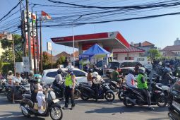 Polda Bali terjunkan personel amankan antrean BBM di sejumlah SPBU