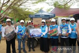 PLN Babel hadir di tengah duka, menguatkan warga terdampak kebakaran di Bangka Selatan