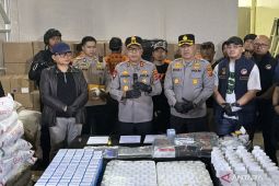 Kronologi Polda Jabar Bongkar Pabrik Obat Keras Ilegal 8 Juta Butir di Kopo