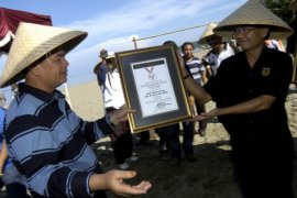 Pesisir Selatan Terima Penghargaan MURI Gebyar Pendidikan
