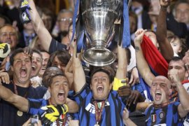 INTER MILAN JUARA Page 1 Small