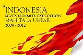 Tim Mahitala Sukses Capai Uhuru Kilimanjaro